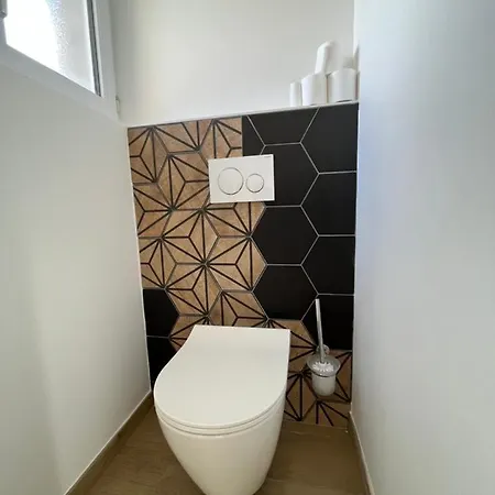 Holiday home Maison De Charme Avec Jacuzzi - Bretagne / *